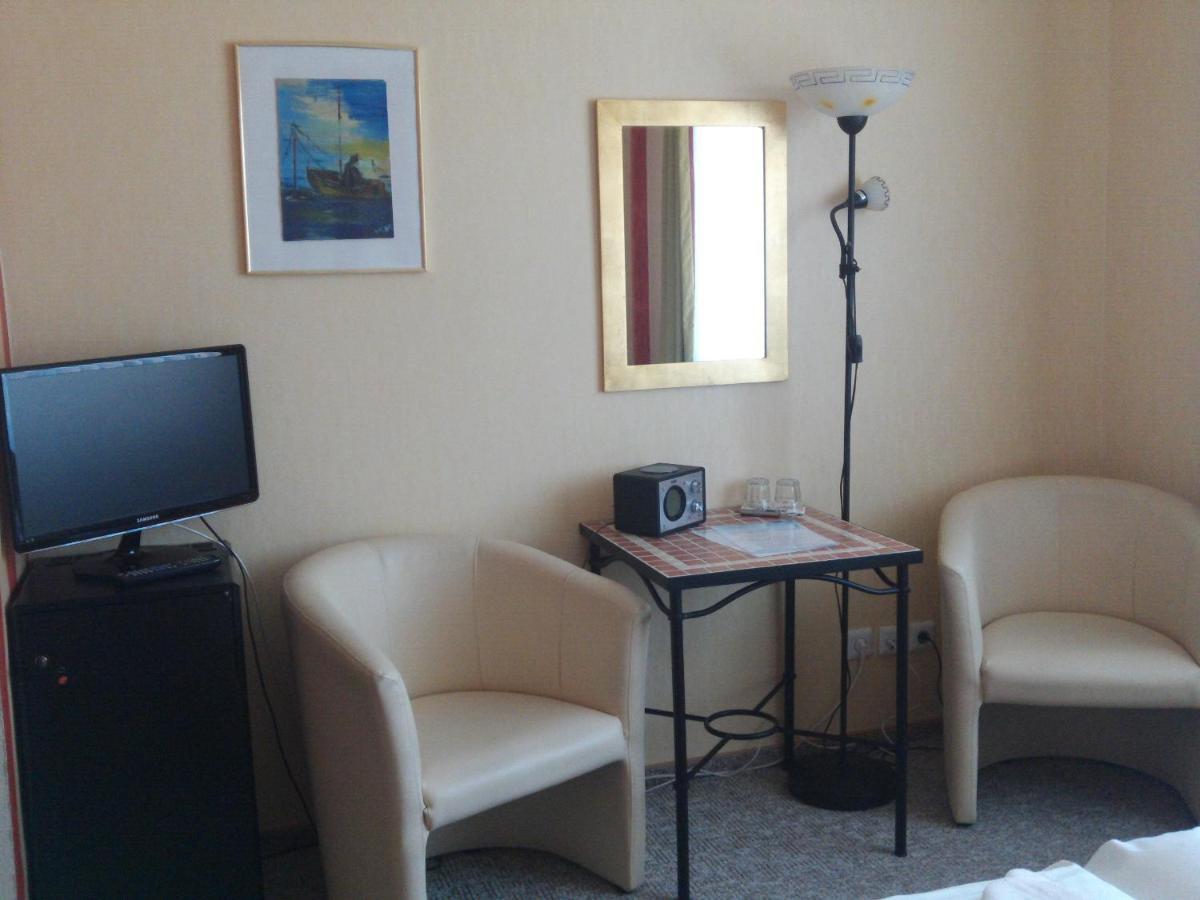Landhotel Ostseetraum & Fewo Ρόστοκ Δωμάτιο φωτογραφία